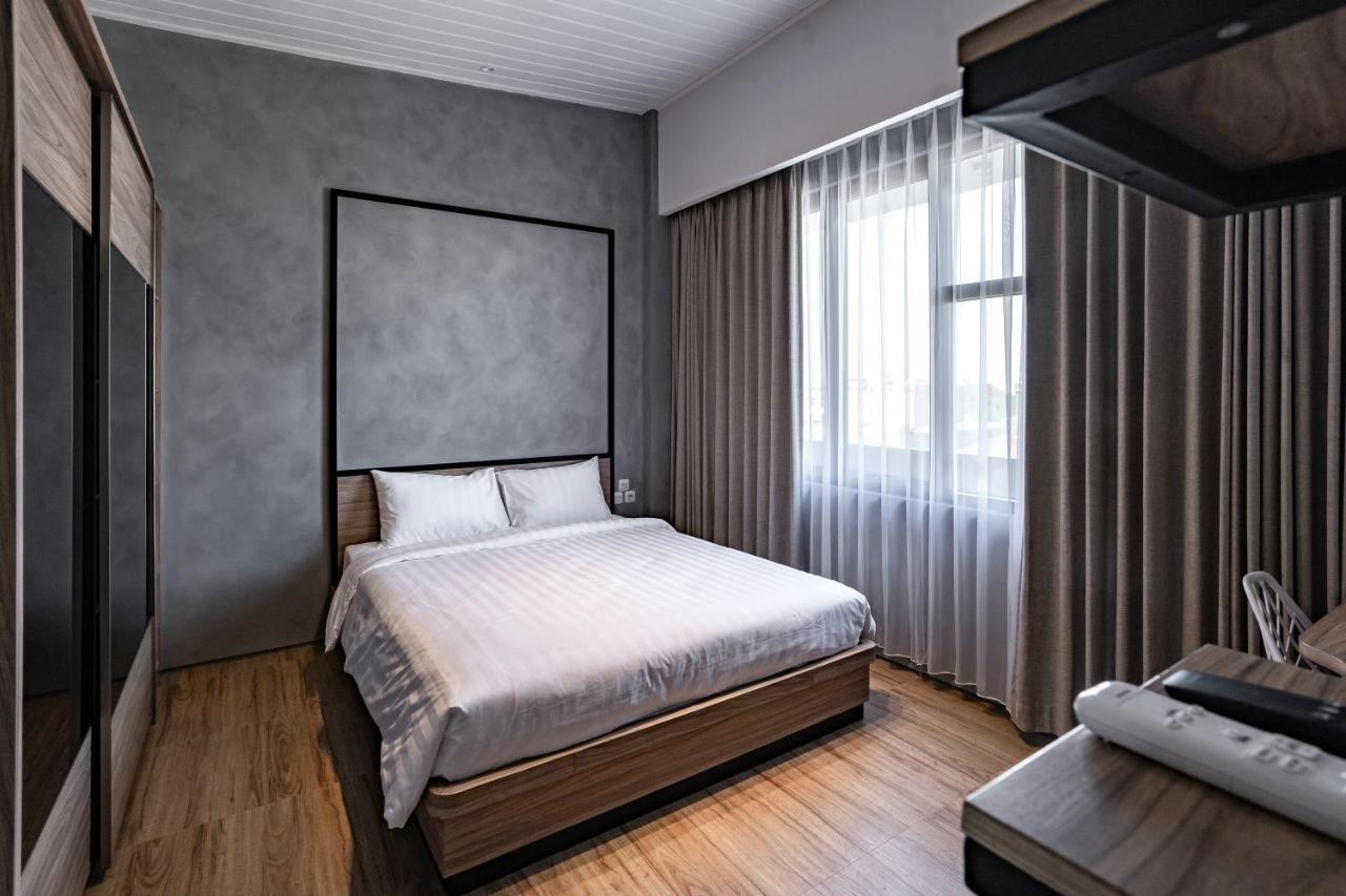 Loa Living Solo Baru Hotel Grogol Buitenkant foto