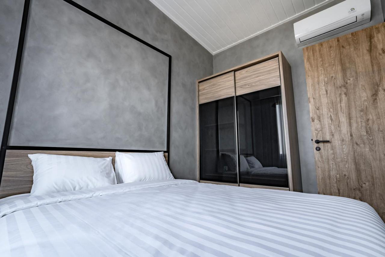Loa Living Solo Baru Hotel Grogol Buitenkant foto